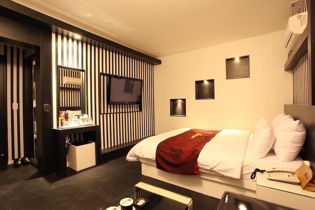 Hotel Pharaoh Seul Dış mekan fotoğraf