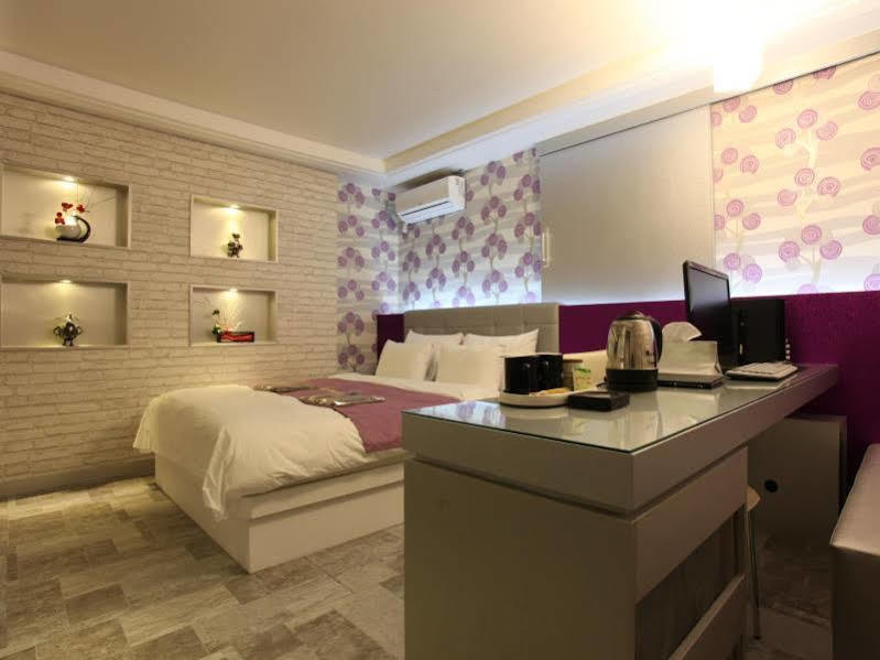 Hotel Pharaoh Seul Dış mekan fotoğraf